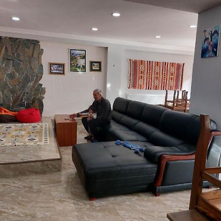 Guesthouse Gera 메스티아 외부 사진
