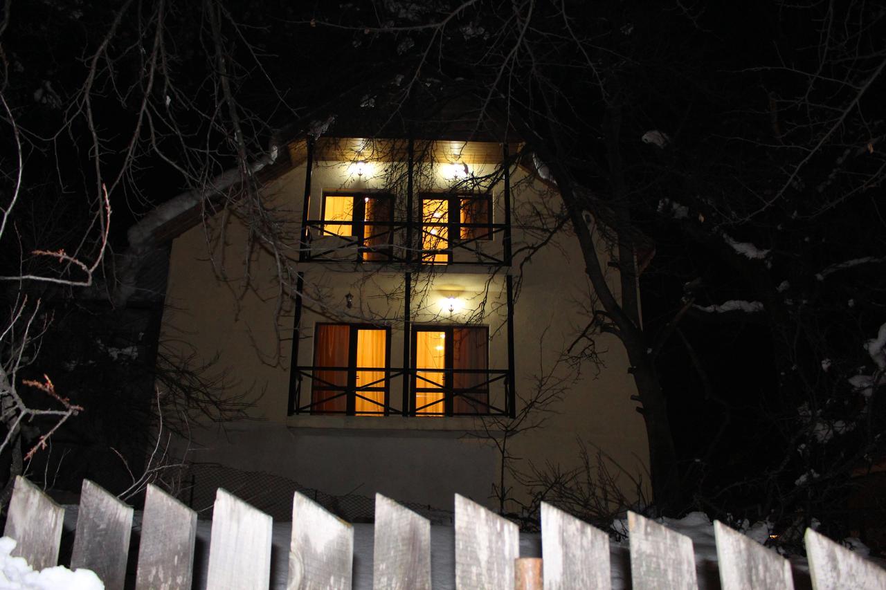 Guesthouse Gera 메스티아 외부 사진