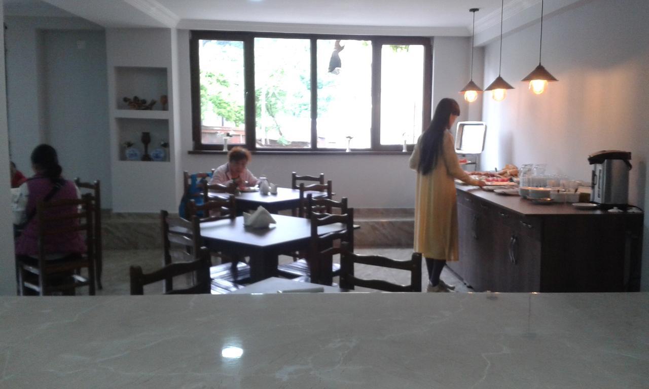 Guesthouse Gera 메스티아 외부 사진
