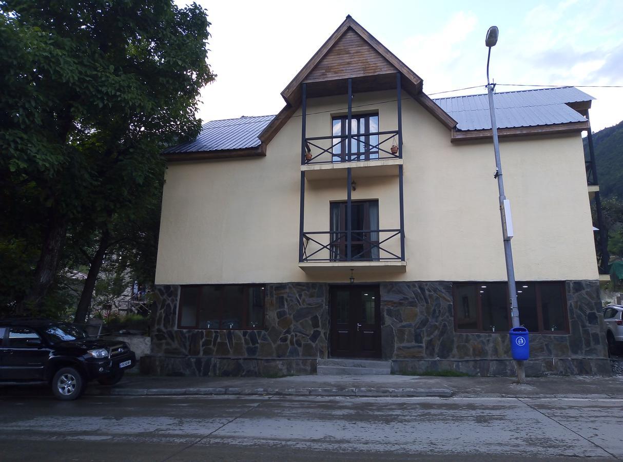 Guesthouse Gera 메스티아 외부 사진