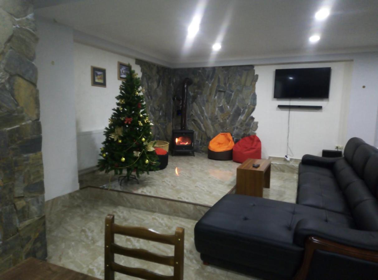 Guesthouse Gera 메스티아 외부 사진