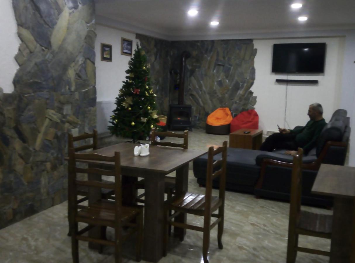 Guesthouse Gera 메스티아 외부 사진