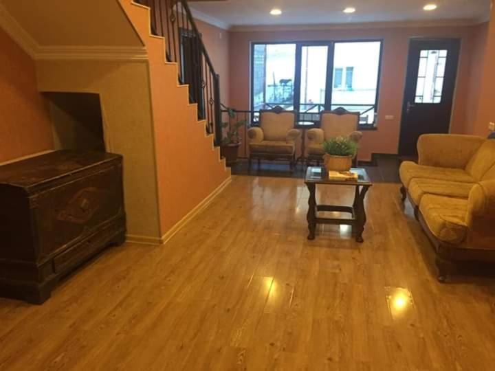 Guesthouse Gera 메스티아 외부 사진